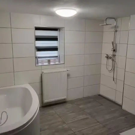Schoene Naehe Geiseltalsee Bad Lauchstadt