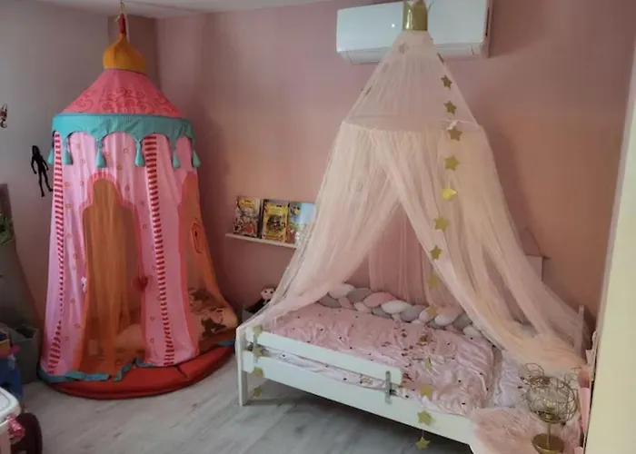 Schoene Naehe Geiseltalsee